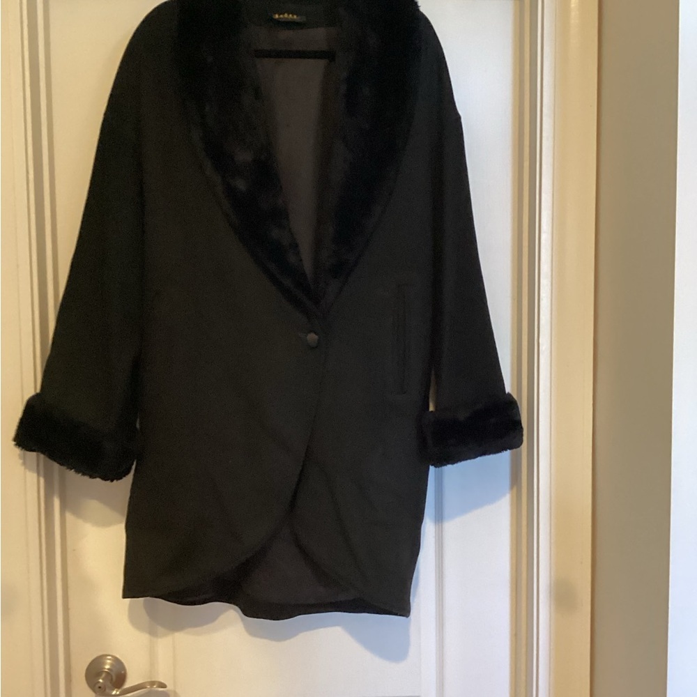 Black 100% Wool Jacket with Faux Fur - Picture 7 of 8